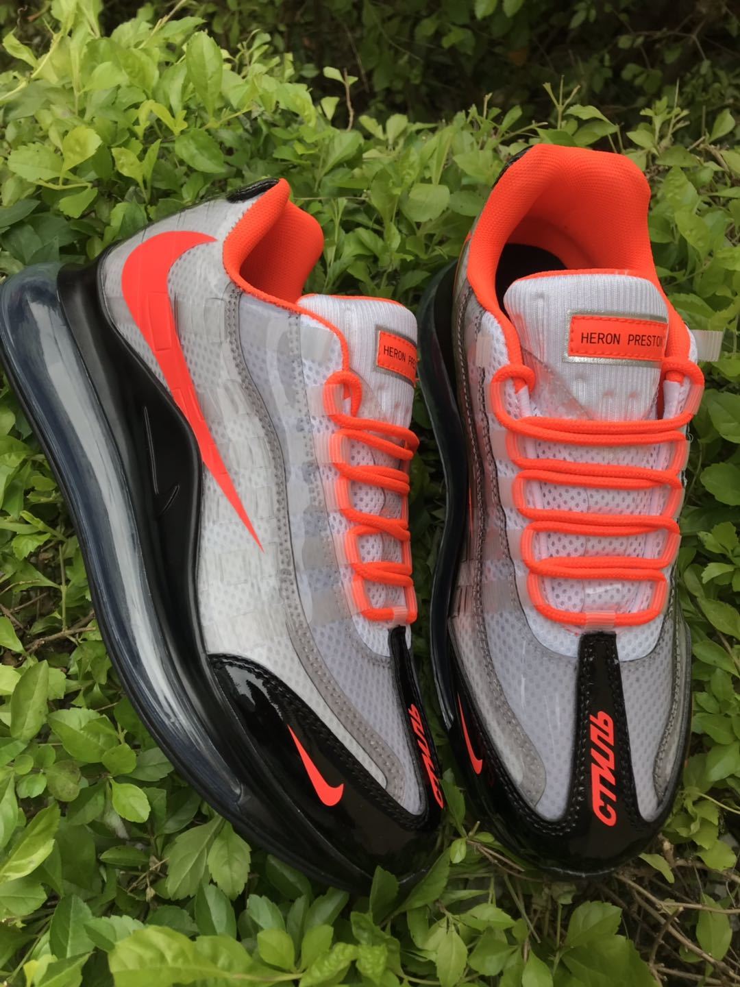 Nike Air Max 720 Sneakers White Black Bright Orange