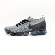 Nike Air VaporMax Flyknit 2 Sneakers in Grey and Black